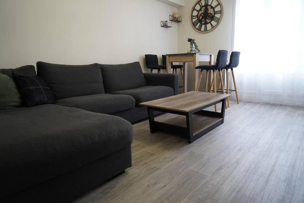 Le Paisible • Garage Privatif • Traversant • Calme Châteauroux Εξωτερικό φωτογραφία
